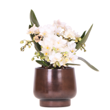 Kolibri Orchids | Scandic Copper kruka Ø9cm met witte Nazaré orchidee – vers van de kweker